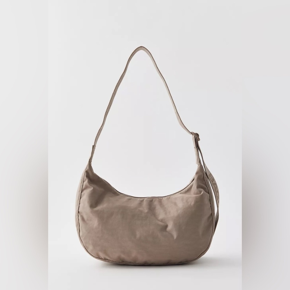 COPY - NWT BAGGU Medium Nylon Crescent Bag - Dove